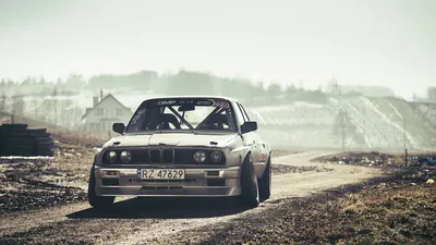 Скачать 1920x1080 bmw, e30, дрифт, вид спереди обои, картинки full hd,  hdtv, fhd, 1080p картинки