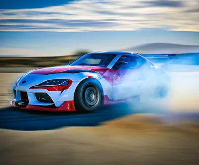 Посмотрите на дрифт беспилотной Toyota Supra — Motor картинки