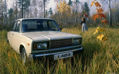 Обои на рабочий стол автомобили ВАЗ 2107 - 1982 картинки