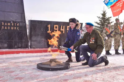 Вечный огонь в селе Калинино Кировской области переведен на постоянное  горение картинки