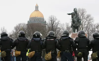 В Петербурге задержали напавшего на сотрудников ДПС в ходе акции протеста —  РБК картинки