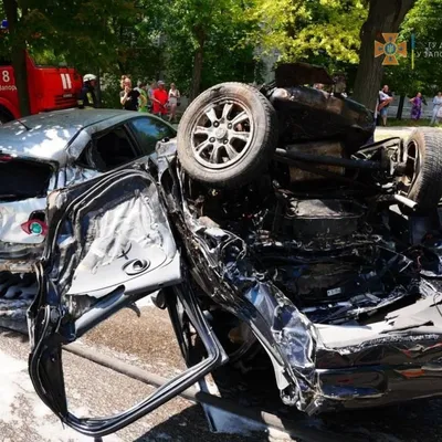 Страшное ДТП в Запорожье: водитель BMW разнес пять авто на обочине, есть  погибшие (ФОТО, ВИДЕО) — Delo.ua картинки