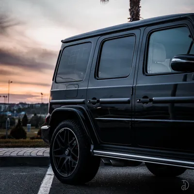 Аренда Mercedes G63 AMG Гелендваген в Сочи. Прокат Гелендваген G63 по  выгодной цене картинки