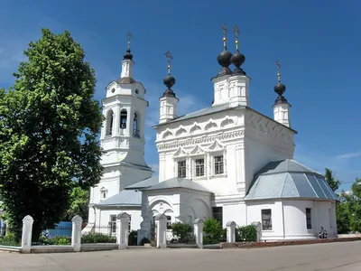 Обои для рабочего стола Церковь Покрова - Пресвятой Богородицы картинки