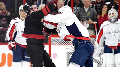 Эль брутальный nocaut en una pelea entre jugadores de хоккейный sobre hielo - Infobae картинки