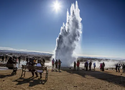 Картинки Исландия Geyser Strokkur, District Geysir Солнце картинки