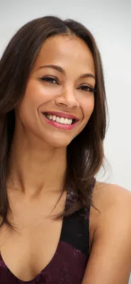 Скачать обои Zoe Saldana Blank Expression картинки