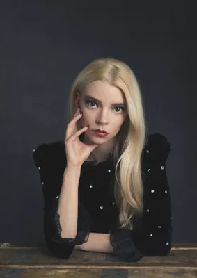 Скачать обои Anya Taylor-joy For Bustle картинки