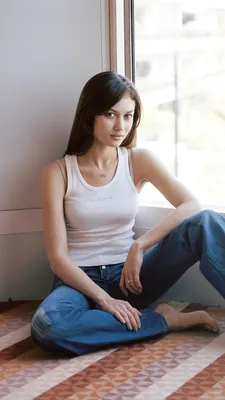 750x1334 Olga Kurylenko 2020 4k iPhone 6, iPhone 6S, iPhone 7 HD 4k  Wallpapers, Images, Backgrounds, Photos and Pictures картинки