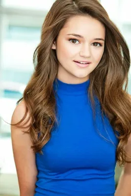 Cute Smiling 'Ciara Bravo' для фотосессии в Лос-Анджелесе 4K скачать обои картинки