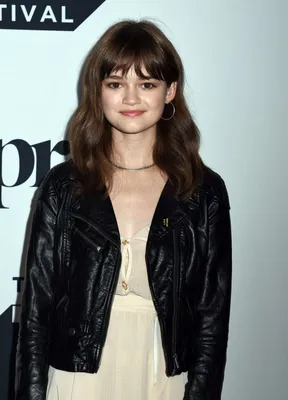 Ciara Bravo Actress Portrait Fondos de pantalla Cine Imágenes por Jervis_4 | Испанские изображения картинки