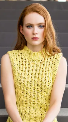 Sadie Sink In Yellow Dress 2021 4K Ultra HD Mobile Wallpaper картинки