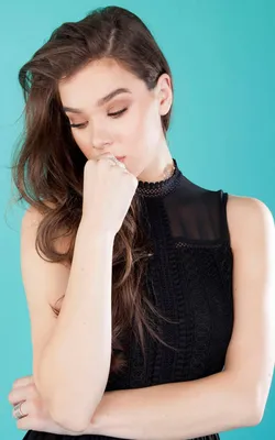 Скачать 1280x2120 hot and beautiful, hailee steinfeld, 2018, iphone 6 plus, 1280x2120 обои, картинки 3137 картинки