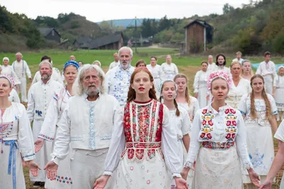 Пусть тревожные праздники начнутся в первом трейлере фильма ужасов MIDSOMMAR от режиссера HEREDITARY — GeekTyrant картинки