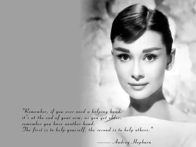 Audrey Hepburn Breakfast At Tiffanys Wallpaper-1 - Дань Одри Хепберн картинки