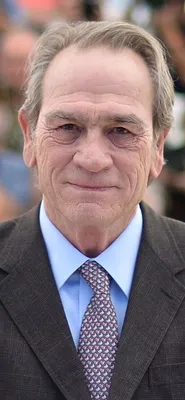 Обои актер, режиссер, Томми Ли Джонс, Tommy Lee Jones, роль, The Family, Малавит картинки на рабочий стол, раздел фильмы - скачать картинки