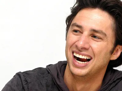 Zach Braff Garden State Фонды одежды Zach Braff Imágenes por Peirce | Испанские изображения картинки