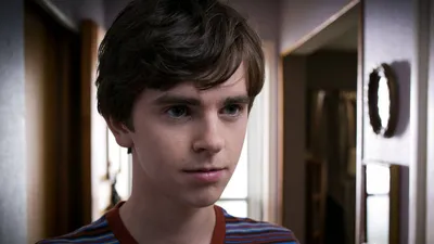 179774 1920x1080 Freddie Highmore - Rare Gallery HD Wallpapers картинки