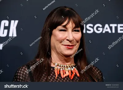 Anjelica Huston - Анжелика Хьюстон Обои (39082677) - Fanpop картинки