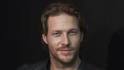 142 Luke Bracey: изображения, стоковые фотографии и векторная графика | Шаттерсток картинки