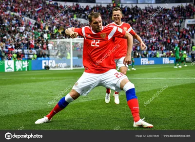 Fußballteamschlaggerät Artem Dzyuba Russlands Nationales Redaktionelles Stockbild - Bild von Petersburg, athlet: 134506779 картинки