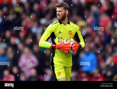 United Zone auf Twitter: „Captain David De Gea 🧤@D_DeGea [Обои для iPhone] @ManUtd #mufc https://t.co/uRRTw0lXy3“ / Twitter картинки