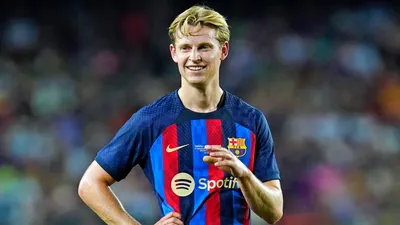 Скачать обои Frenkie de Jong, portrait, Barcelona FC, Dutch soccer player, semifielder, blue stone background, La Liga, Catalonia, Spain, football, Barcelona de Jong для монитора с разрешением 2880x1800. Высококачественные HD-изображения картинки