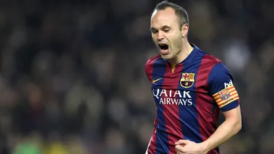 Обои Iniesta 4K для рабочего стола или экрана мобильного телефона скачать бесплатно и легко картинки