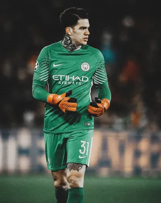 Скачать обои Ederson Moraes, season 2019-2020, brazilian footballers, голкипер, Manchester City FC, Ederson, neon lights, Ederson Santana de Moraes, soccer, Premier League, football, Man City для монитора с разрешением 2880x1800. Высокого качества картинки