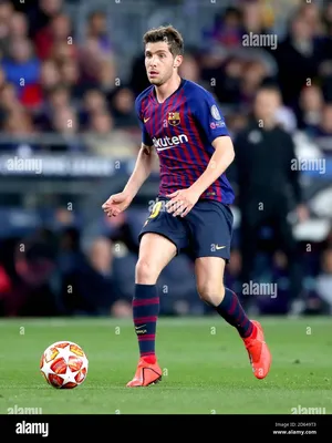 Скачать обои Sergi Roberto, 2019, Barcelona FC, испанские футболисты, FCB, LaLiga, Barca, Sergi Roberto Carnicer, football, neon lights, soccer, La Liga, Spain для монитора с разрешением 2880x1800. Высококачественные обои HD картинки картинки