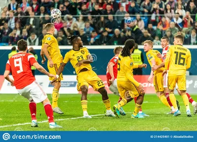 Daler Kuzyaev (Zenit), Raphaël Guerreiro (BVB) Borussia Dortmund - Zenit  Saint-Pétersbourg 28.10.2020, Fussball, Champions, Ligue, UEFA, saison  2020/21 Photo Stock - Alamy картинки