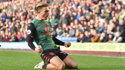 MKJN Jack Grealish Плакат Футбольная звезда Спортивный плакат Холст Плакат Декор для спальни Спорт Пейзаж Декор для офиса Подарочная рамка: 30 × 45 см: Amazon.de: Home \ u0026 Kitchen картинки