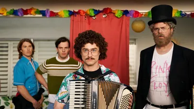 Дэниел Рэдклифф вызывает смех и аплодисменты на премьере Weird Al в Торонто | EW.com картинки