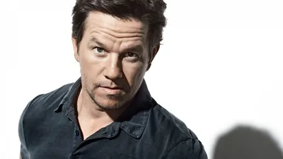 1242x2688 Mark Wahlberg Mens Health 2017 Iphone XS MAX HD 4k обои, изображения, фон, фото и картинки картинки