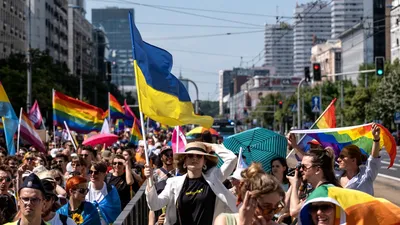 ЛГБТК: десятки тысяч демонстраций на гей-параде в Польше | ВРЕМЯ ОНЛАЙН картинки