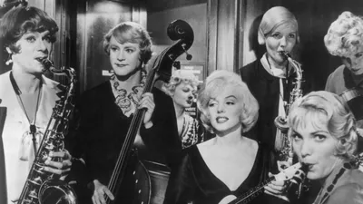 Piukat Paikat". Финский постер к фильму Мэрилин Монро "Some Like It Hot" картинки