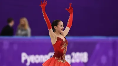 Алина Загитова и Евгения Медведева из России выиграли золотую и серебряную медали в женском одиночном катании, произвольной программе и вступительном заезде на 23 февраля 2018 г. картинки