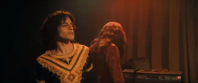 Bohemian Rhapsody on Twitter: \"Стань частью кинособытия, которое потрясет мир. Подпевай Bohemian Rhapsody прямо сейчас в избранных кинотеатрах! https://t.co/4fOrGkO4Zn\" / Twitter картинки