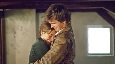 Hazel and Augustus - The Fault in Our Stars Обои (38357440) - Fanpop картинки