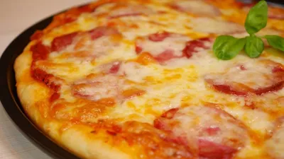 ЛУЧШЕ ЧЕМ В ПИЦЦЕРИИ! Итальянская пицца с колбасой | Italian Pizza - YouTube картинки