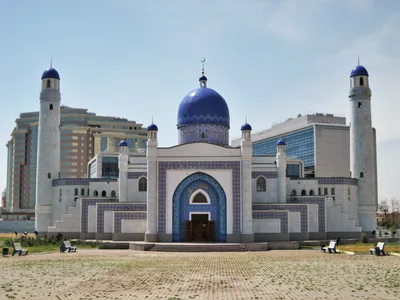 Isatay and Makhambet Square (Atyrau) - All You Need to Know BEFORE You Go картинки