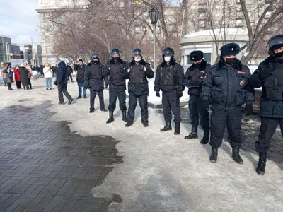 В Новосибирске состоялась акция против военной операции в Украине — РБК картинки