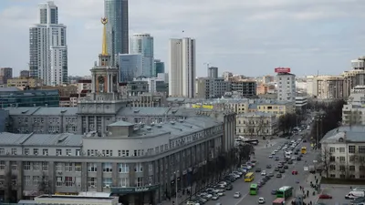 В центре Екатеринбурга открылась выставка военной техники - РИА Новости,  09.05.2021 картинки