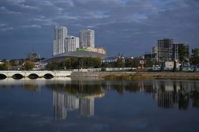 Челябинск VS Екатеринбург. В чём проигрывает столица Южного Урала соседу? |  ОБЩЕСТВО | АиФ Челябинск картинки