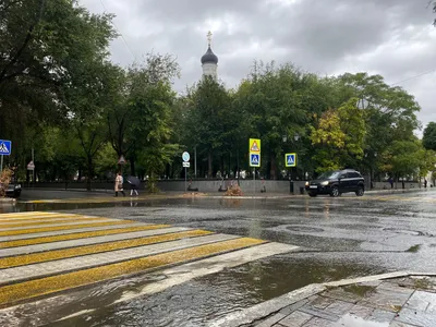 Астрахань | Дождь в Астрахани превратил город в огромную лужу - БезФормата картинки