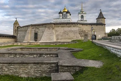 Псковский Кремль: описание, история, экскурсии, точный адрес картинки