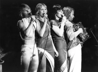 Спасибо за музыку»: ABBA воссоединяются спустя 40 лет картинки