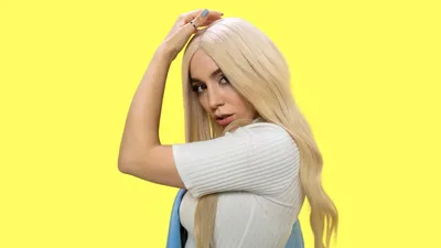 AVA MAX - Ава Макс Обои (42785477) - Fanpop картинки