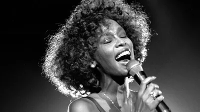 Пин от пользователя Natasha Roodt на доске The Queen Whitney Houston | Уитни Хьюстон фотографии, Уитни Хьюстон, Уитни Янг картинки