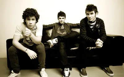 Бесплатно скачать jonas Brothers 4ever The Jonas Brothers Фото [1280x1024] для Рабочего стола, Мобильного и Планшета | Исследуйте 98+ обоев «Четыре брата» | Обои Venture Brothers, обои Фантастическая четверка, обои четырех всадников картинки